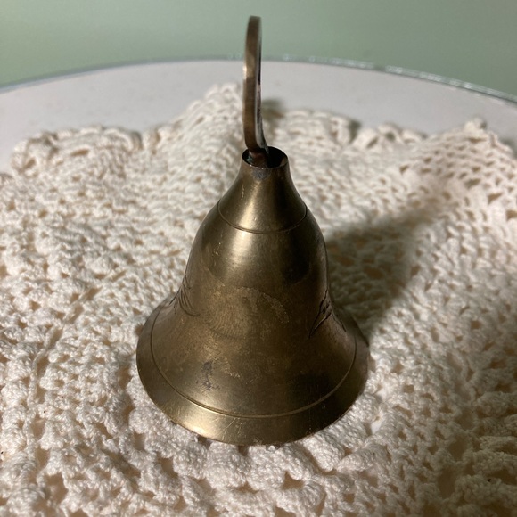 Vintage Brass Bell with Bird Design - Picture 3 of 5